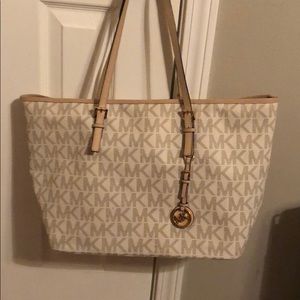 Michael Kors tote